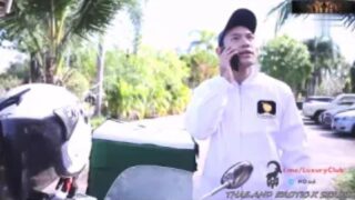 คลิป หลุด หนุ่มส่งอาหารผู้โชคดี ได้เย็ดสาวสวย ไม่จ่ายเงินก็ขอเอาควยเย็ดหีแตกใน แลกค่าข้าวมื้อนี้แล้วกัน ลูกค้าสวยนมใหญ่หีฉ่ำโดนคนขับแกร็บกระหน่ำเย็ดไม่พักในคอนโด